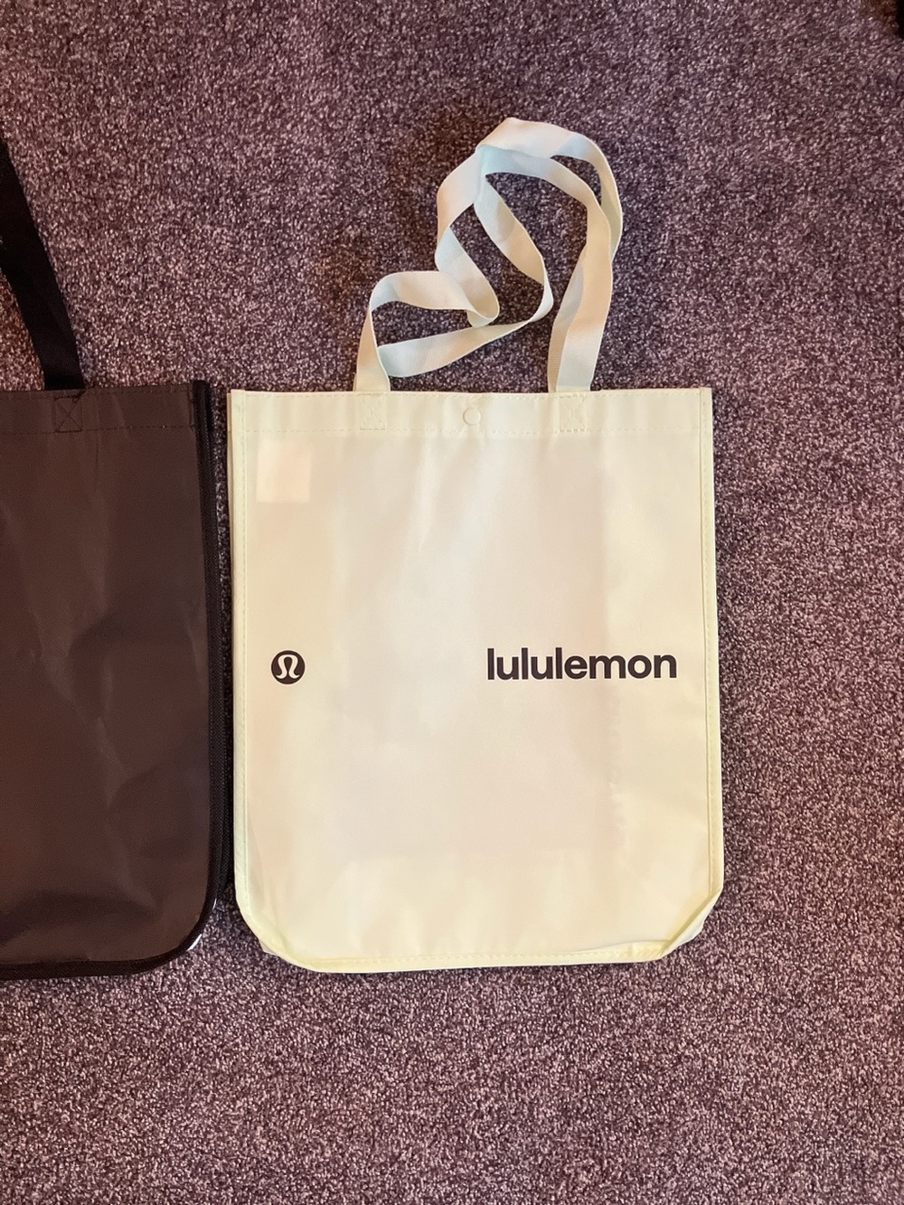•SOLD•3 Large LuLulemon Shopping Tote Bags EXCELLENT CONDITION•SOLD• - Picture 10 of 15